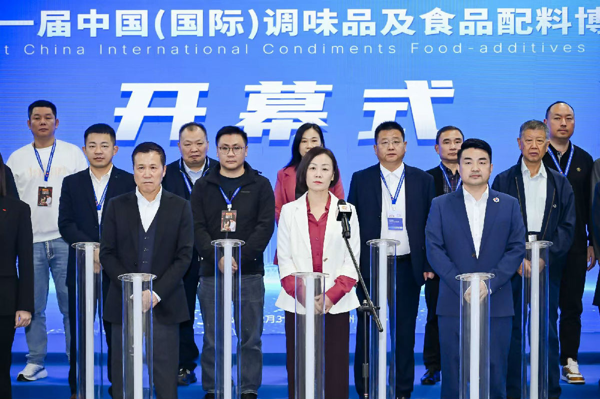 会长宣布开幕2.jpg 羞羞影视